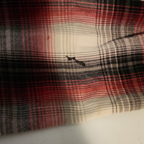 Carhartt Red and Black Plaid Women's Top - Picture 5 of 7
